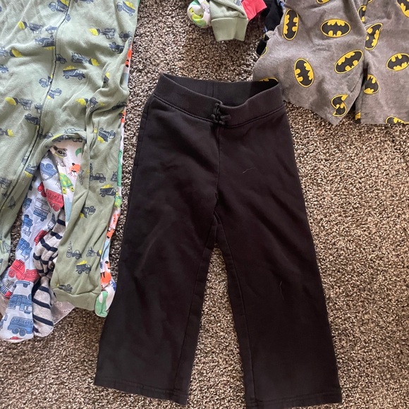 🩳 4T Kids Bundle 🩳 - Picture 5 of 6